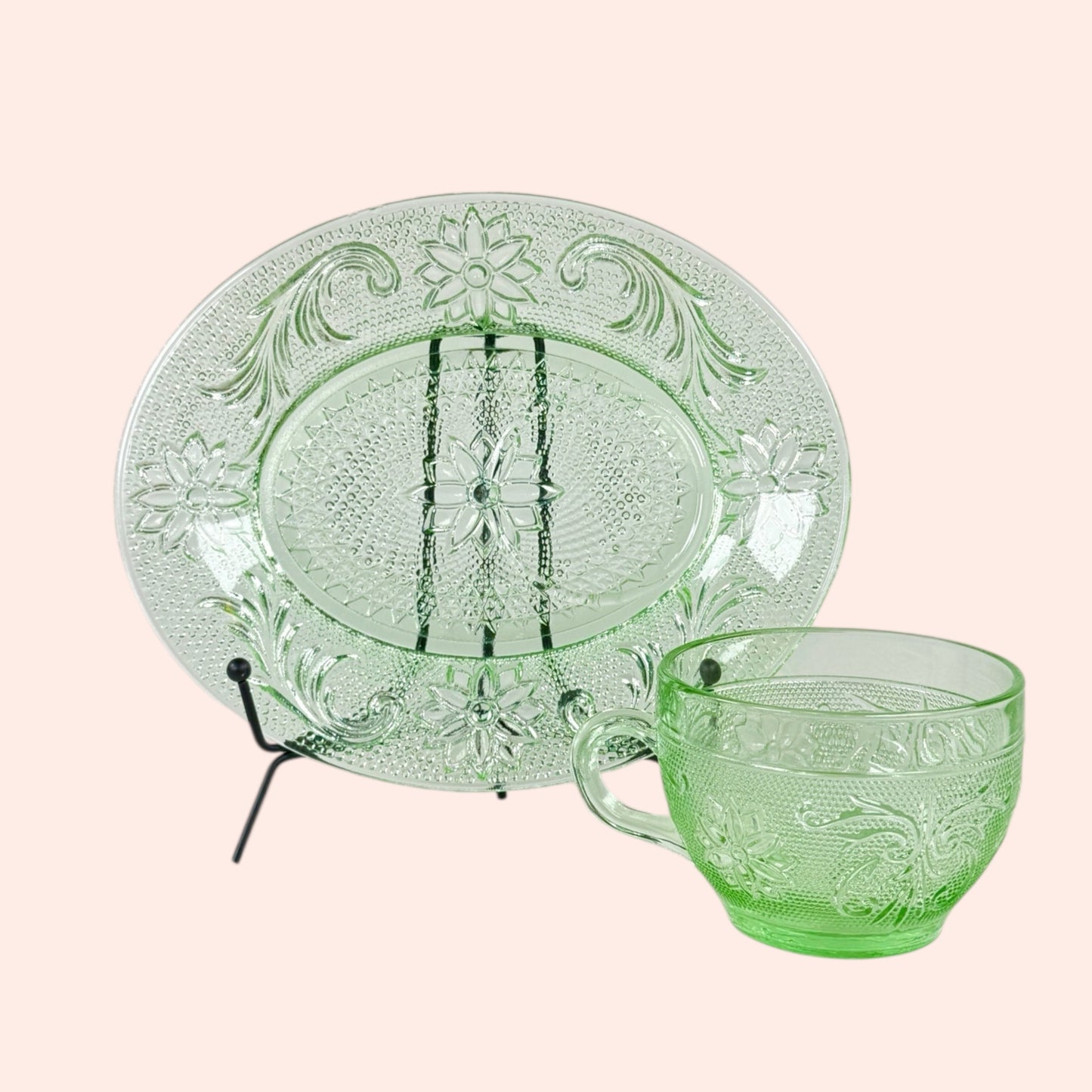 Green tiara tea set