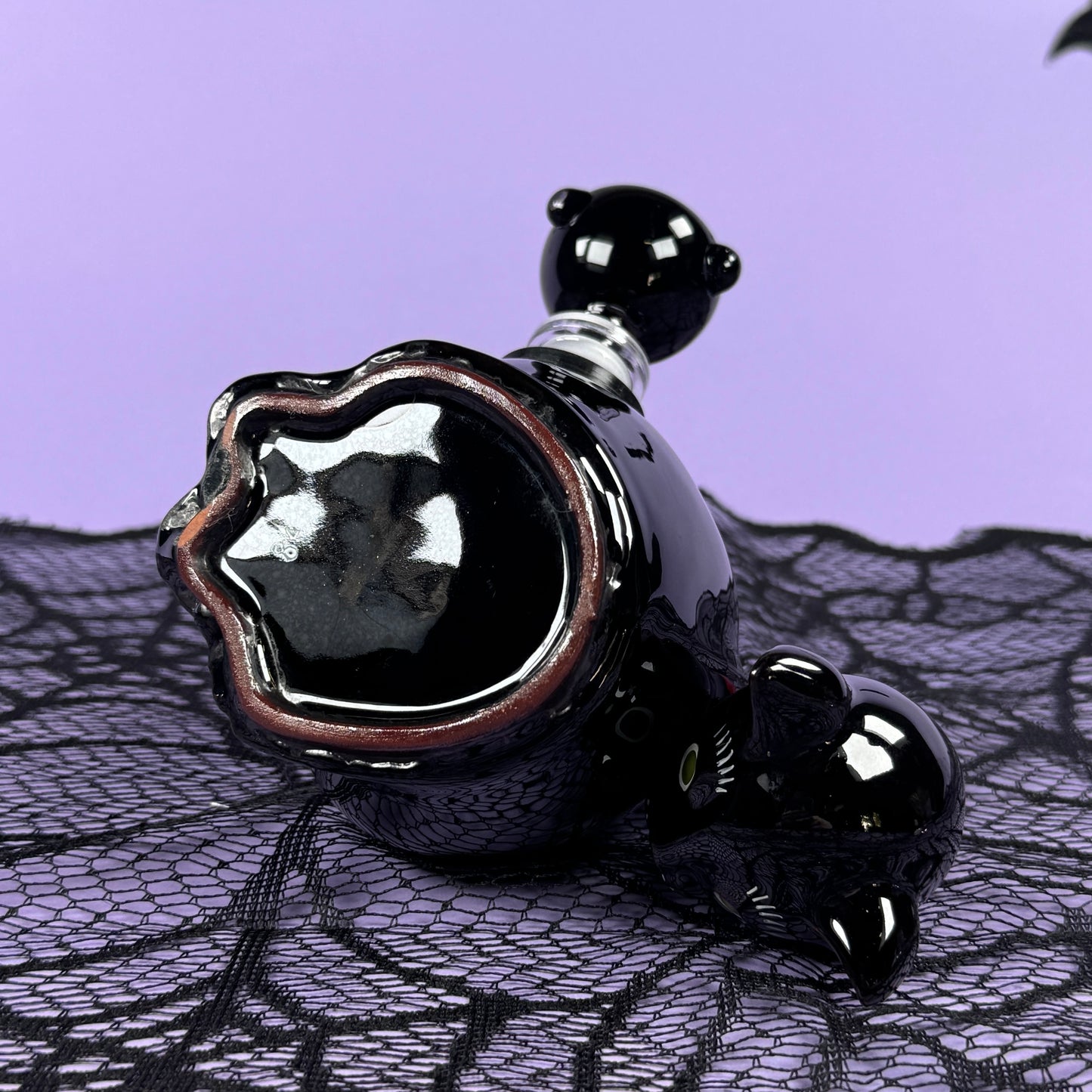 Black kitty bubbler